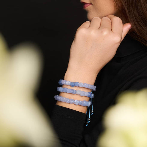 Hellblauer Quarz | Silber | Edelstein-Kieselstein-Makramee-Armband
